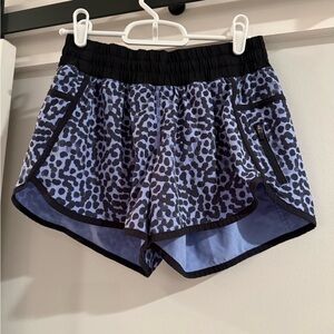 Women's Blue Print Lululemon Shorts Size 2